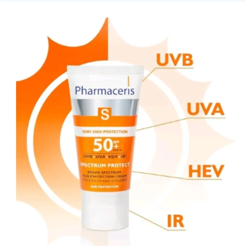 ضد آفتاب بی رنگ فارما سریز spf50ساخت لهستان حجم 50 میل