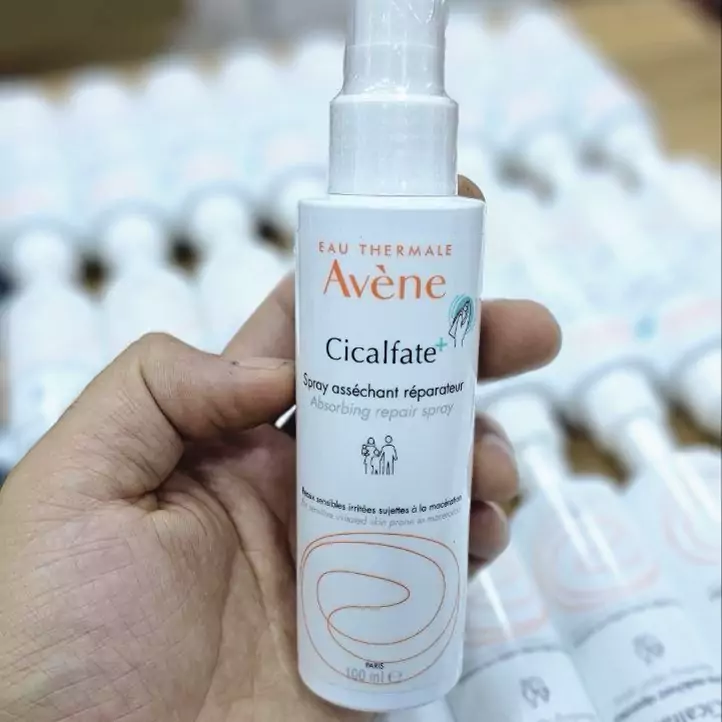 اسپری ترمیم کننده اون Avene مدل سیکالفیت پلاس