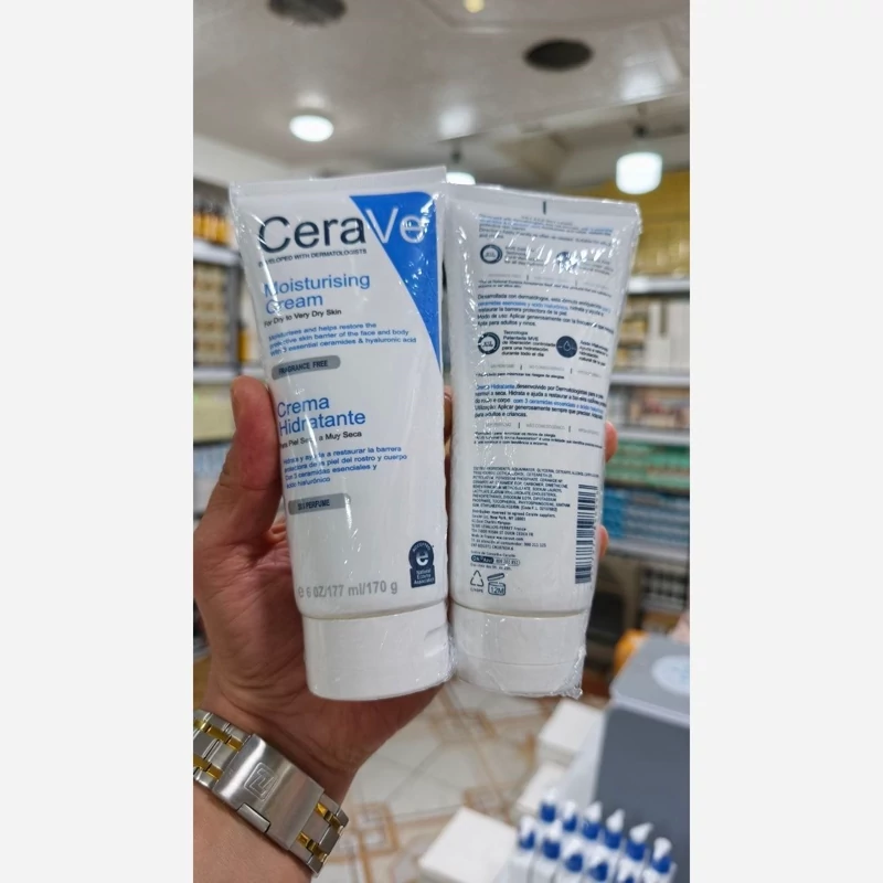 کرم مرطوب کننده وابرسان تیوپی سراوی پوست خشک