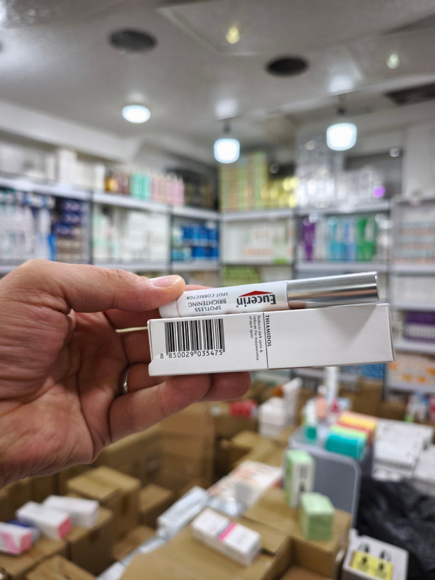 اپلیکاتور اصلاح رنگ ضد لک و پیگمنت اوسرین Eucerin حجم ۵ میلی لیتر