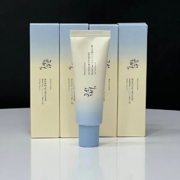 ضد آفتاب بیوتی آف آکوا فرش SPF 50 حجم ۵۰ میلی لیتر